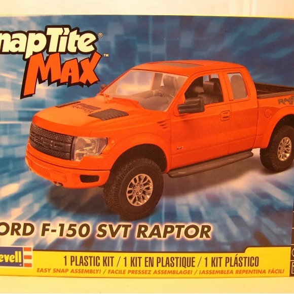 NWT New Revell SnapTite 1:25 Scale Ford F-150 SVT Raptor Model Kit, Red - Picture 3 of 8